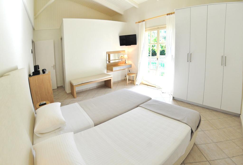 Vkastri Aparthotel Vasiliki  Bagian luar foto